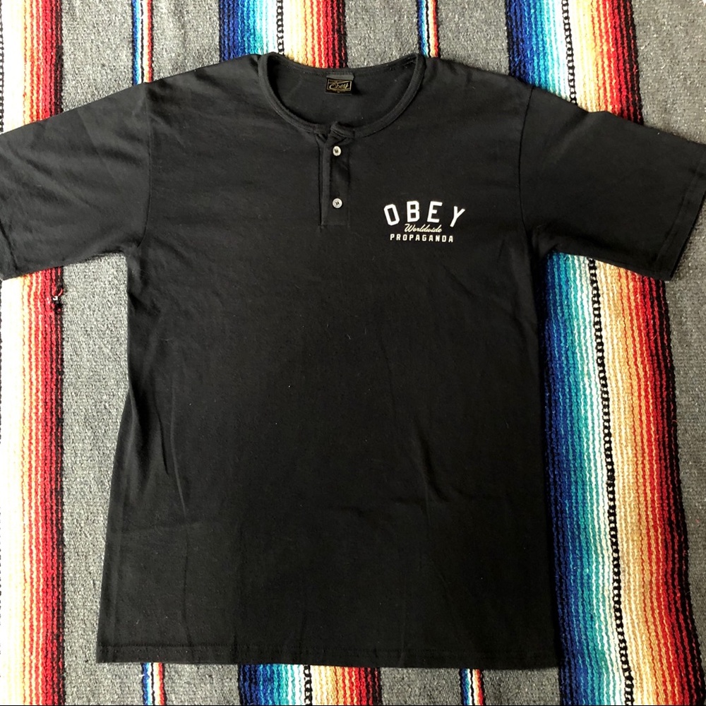 Obey t-shirt black size M